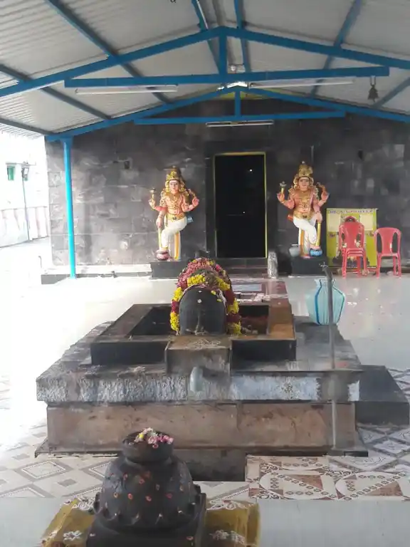 Arulmigu Swarnapureeshwarar Temple, Narasingapuram - 636108 அருள்மிகு சொர்ணபுரீஸ்வரர் திருக்கோயில், நரசிங்கபுரம், ஆத்தூர் - 636108, Salem - Ancient Temple Architecture and History Image 4