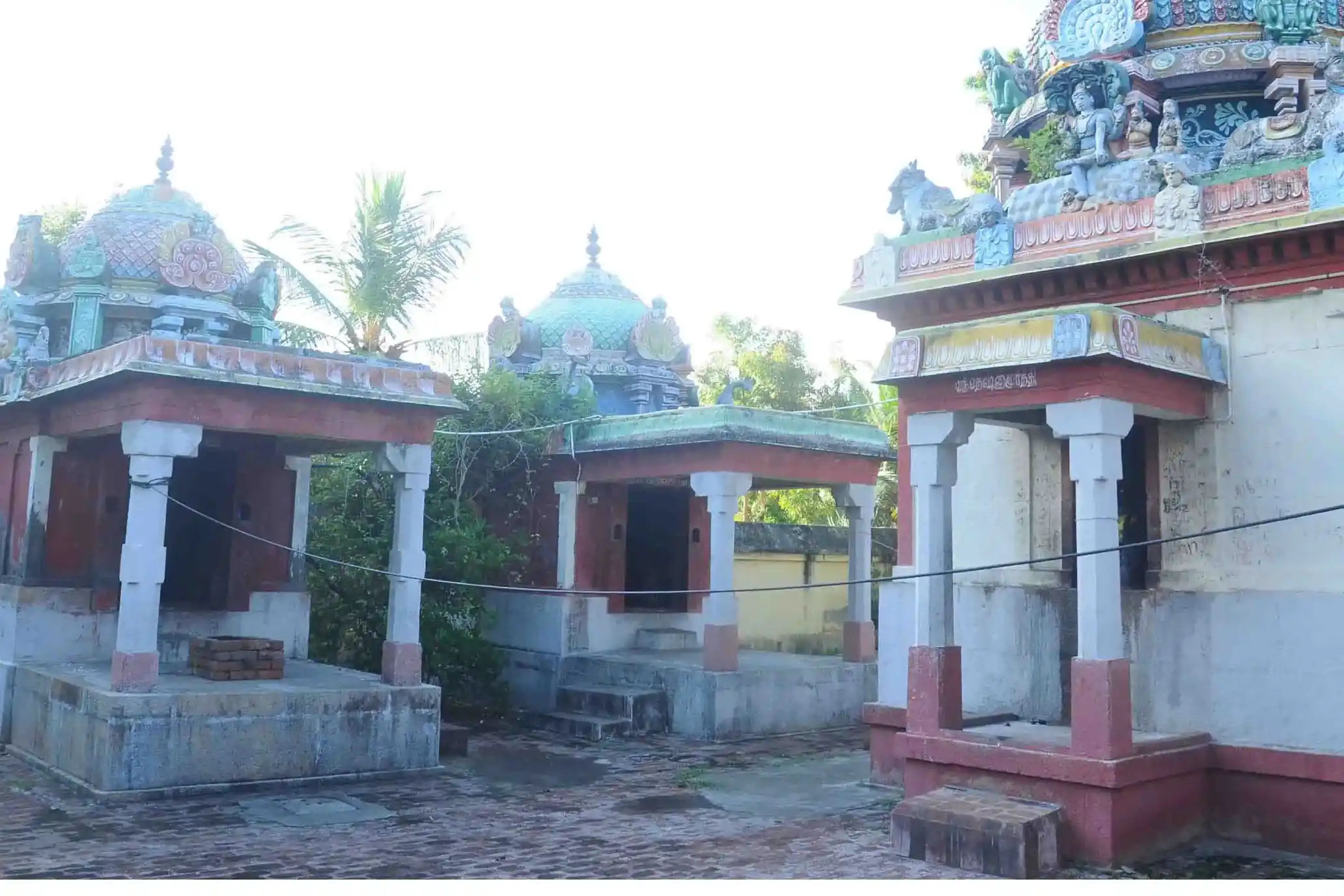 Arulmigu Swarnapureeswarar And Gopalakrishnaperumal Temple, Asikadu - 609806 Temple