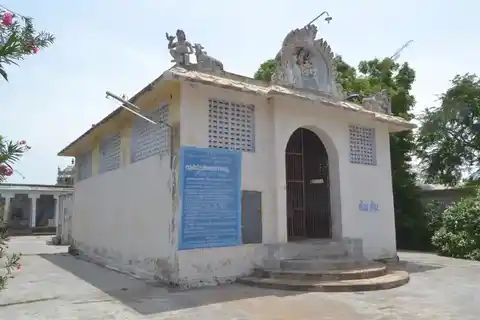 Arulmigu Swarnapureeswarar Temple, Kathiruppu - 609109 அருள்மிகு சுவர்ணபுரீஸ்வரர் திருக்கோயில், Kathiruppu - 609109, Mayiladuthurai - Ancient Temple Architecture and History Image 2