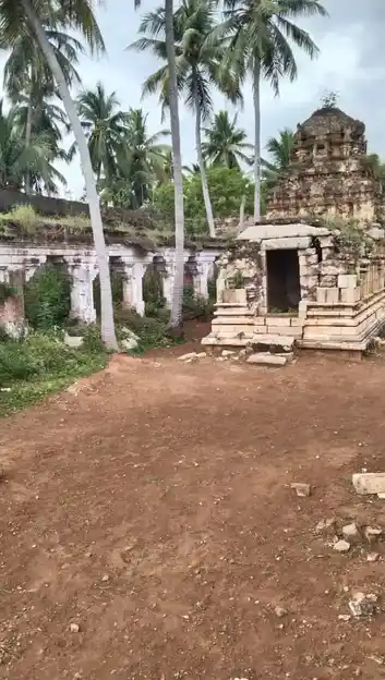 Arulmigu Swethavaraga Perumal Temple, Mahadevapattinam - 614018 அருள்மிகு சுவேதவராகப் பெருமாள் திருக்கோயில், மகாதேவப்பட்டினம் - 614018, Thiruvarur - Ancient Temple Architecture and History Image 2