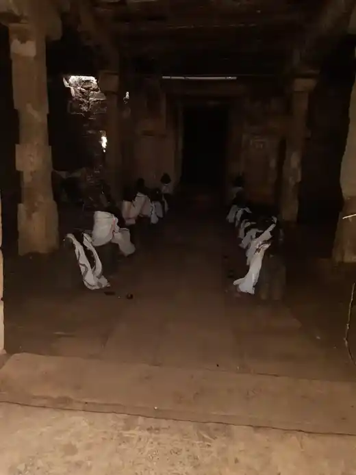 Arulmigu Swethavaraga Perumal Temple, Mahadevapattinam - 614018 அருள்மிகு சுவேதவராகப் பெருமாள் திருக்கோயில், மகாதேவப்பட்டினம் - 614018, Thiruvarur - Ancient Temple Architecture and History Image 3