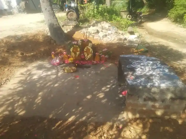 Arulmigu Tearpatti Ulagamman Temple, Sundekuppam, Thimmapuram - 635112 Temple