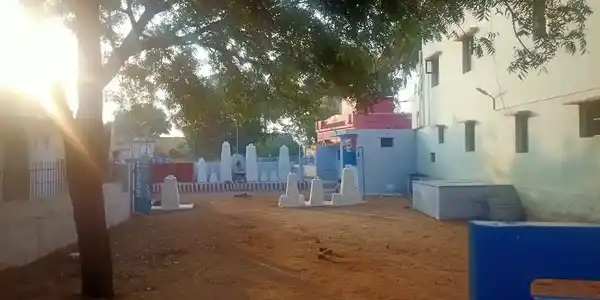 Arulmigu Thadiveerasamy And Pathrakaliyamman Temple, V M Chathiram, Palayamkottai - 627011