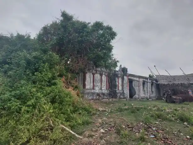 Arulmigu Thaladappa Ayyanaar Temple, Voimedu - 614714 அருள்மிகு தாழடப்ப அய்யனார் திருக்கோயில், வாய்மேடு - 614714, Nagapattinam - Ancient Temple Architecture and History Image 3