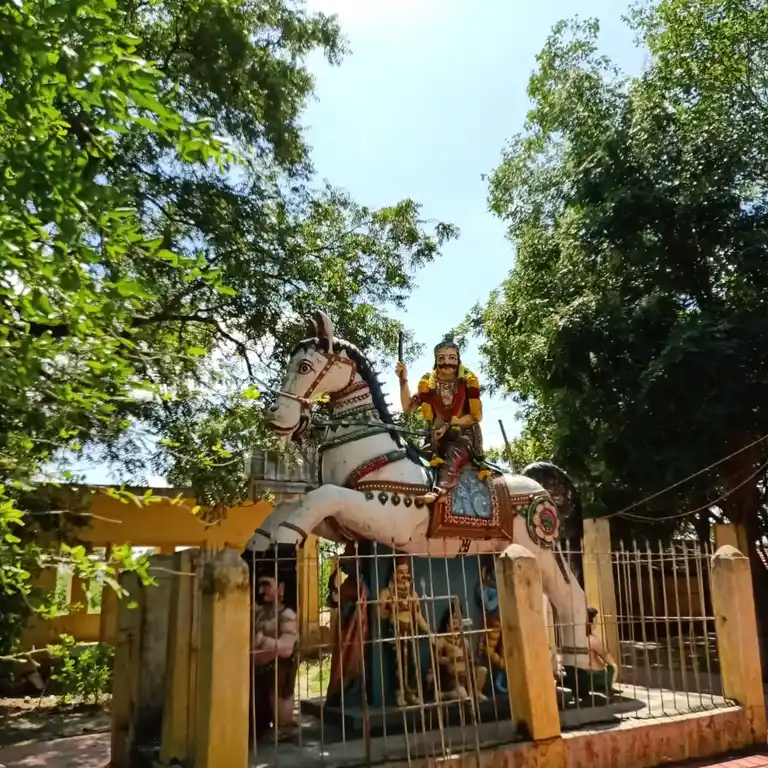 Arulmigu Thalai Karuppu Ayyanar Temple, Sengulam - 625706