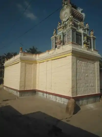 Arulmigu Thalaikonadamman Temple, Chinnavalavadi, Chinnavalavadi - 642126 அருள்மிகு தலைகொண்டம்மன் திருக்கோயில், சின்னவளாவடி, Chinnavalavadi - 642126, Tiruppur - Ancient Temple Architecture and History Image 4