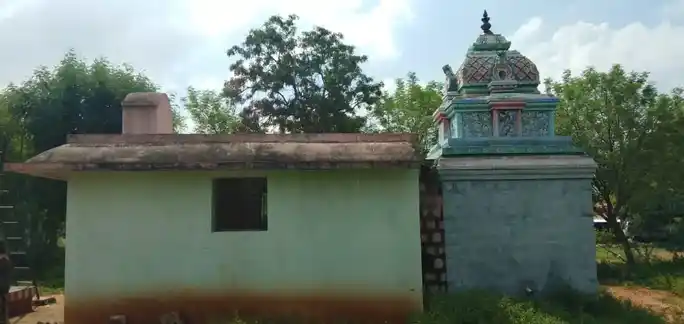 Arulmigu Thalaimalai Perumal Temple, Pothuravuthanpatti - 639119 அருள்மிகு தலைமலைப்பெருமாள் திருக்கோயில், Pothuravuthanpatti - 639119, Karur - Ancient Temple Architecture and History Image 2