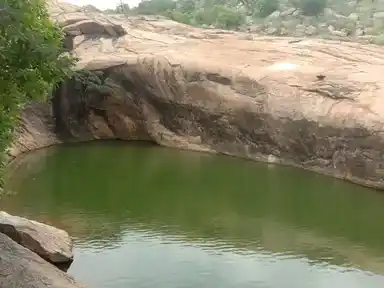 Arulmigu Thalaivar Lingam Sunai Temple, Narthamalai, Kulathur Taluk - 622101