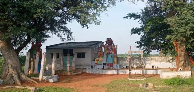 அருள்மிகு தலையாட்டிகருப்பண்ணசாமி திருக்கோயில், Virumandampalayam - 638056 - Main View