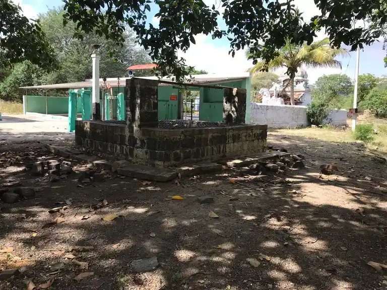 Arulmigu Thalaiyuthu Kannimaar Temple, Kuttam - 624711 அருள்மிகு தலையூத்துகன்னிமார் திருக்கோயில், Kuttam - 624711, Dindigul - Ancient Temple Architecture and History Image 2