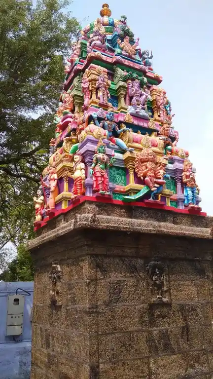 Arulmigu Thalakudaya Ayyanar Temple, A. Laxmiapuram, A. Laxmiapuram - 626142 அருள்மிகு தலைக்குடைய அய்யனார் திருக்கோயில், அ. இலட்சுமியாபுரம், அ. இலட்சுமியாபுரம் - 626142, Virudhunagar - Ancient Temple Architecture and History Image 3