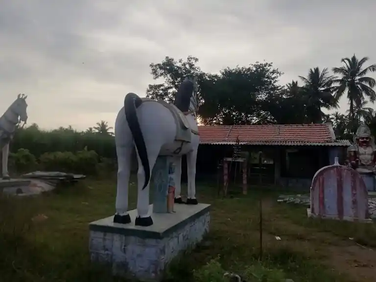 Arulmigu Thalayatti Karuppannaswamy Temple, Vellivalasu - 638101 அருள்மிகு தலையாட்டி கருப்பண்ணசாமி திருக்கோயில், Vellivalasu - 638101, Erode - Ancient Temple Architecture and History Image 2