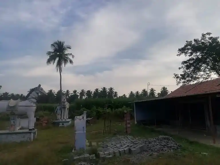 Arulmigu Thalayatti Karuppannaswamy Temple, Vellivalasu - 638101 அருள்மிகு தலையாட்டி கருப்பண்ணசாமி திருக்கோயில், Vellivalasu - 638101, Erode - Ancient Temple Architecture and History Image 3