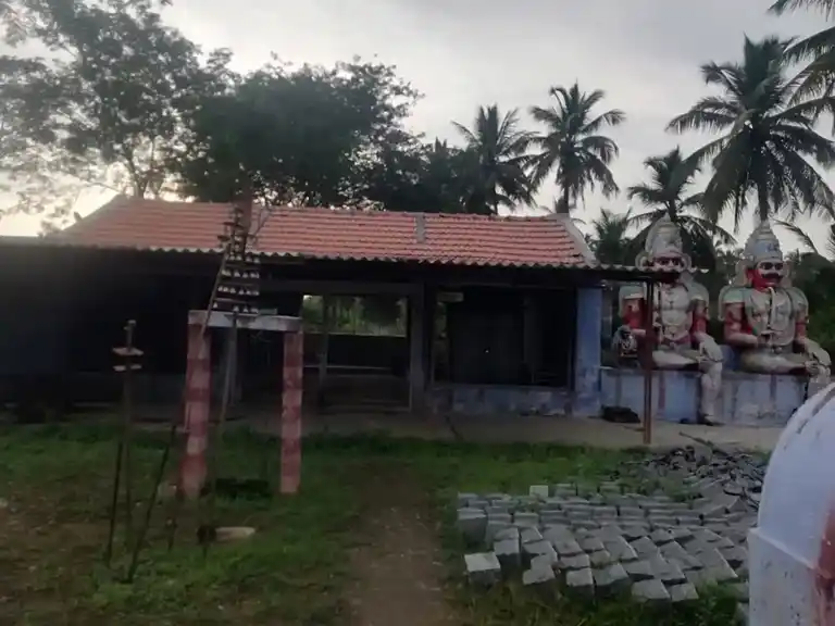 Arulmigu Thalayatti Karuppannaswamy Temple, Vellivalasu - 638101 அருள்மிகு தலையாட்டி கருப்பண்ணசாமி திருக்கோயில், Vellivalasu - 638101, Erode - Ancient Temple Architecture and History Image 4