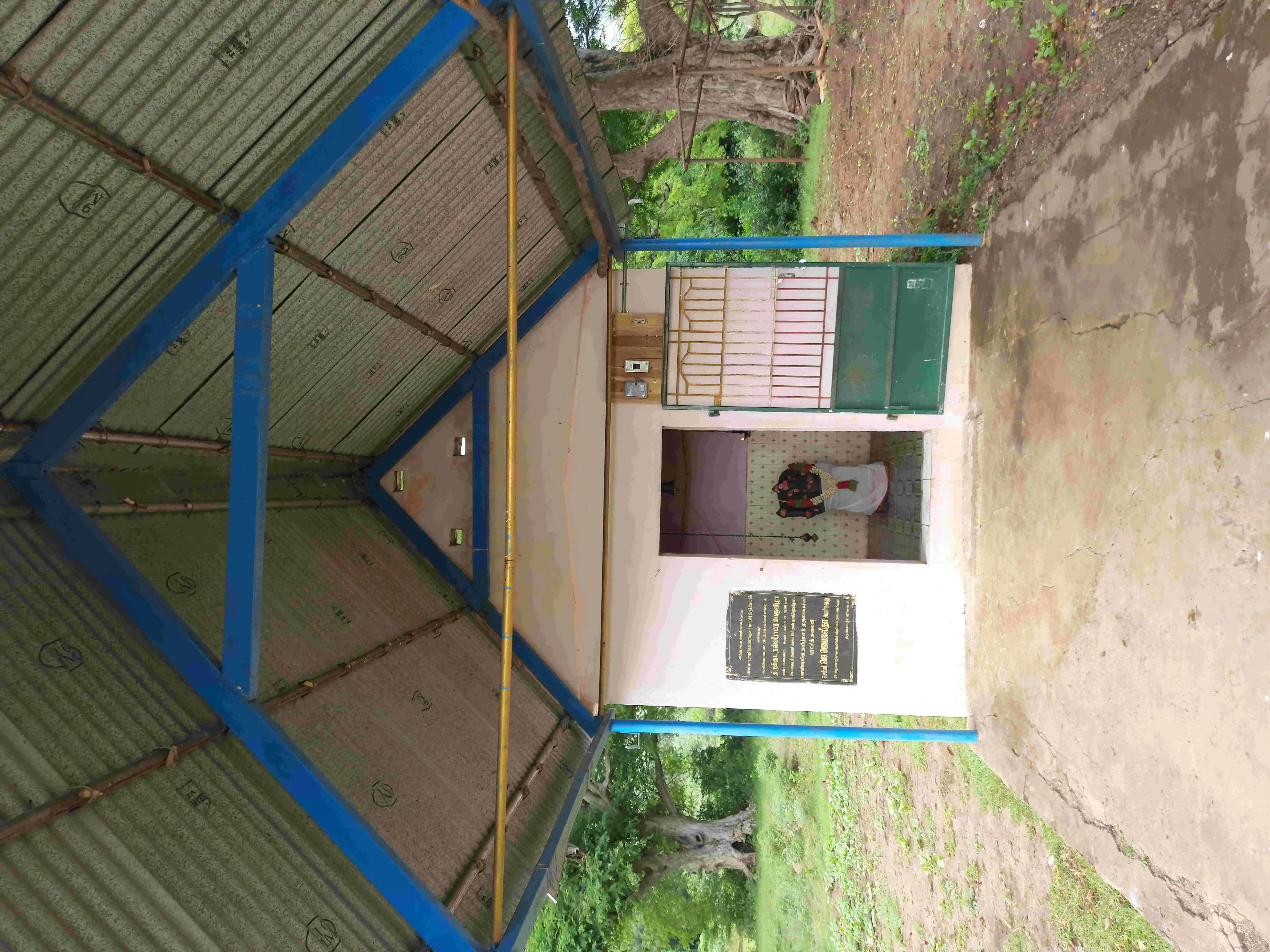 Arulmigu Thamaraikulam Madan Temple, Panpoli - 627807