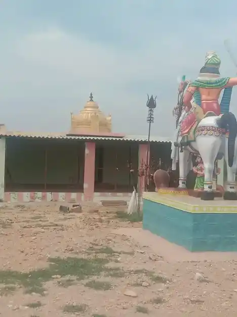 Arulmigu Thambhi Kaala Swamy Temple, Palaiyam - 624620 அருள்மிகு தம்பிகாலசுhமி திருக்கோயில், Palaiyam - 624620, Dindigul - Ancient Temple Architecture and History Image 4