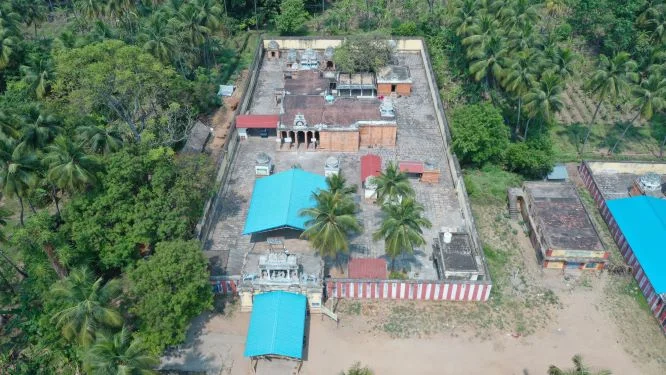 Arulmigu Thandaveswarar And Kalyana Varatharaja Perumal Temple, Kolumam, கொழுமம் - 642204 - Main View