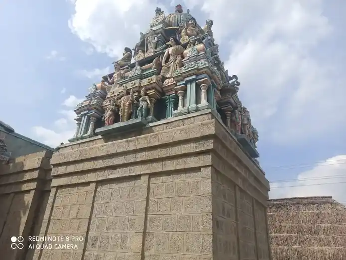 Arulmigu Thandayathapani Tempel, Manikampalayam - 638301 அருள்மிகு தண்டாயுதபாணிசுவாமி திருக்கோயில், Manikampalayam - 638301, Erode - Ancient Temple Architecture and History Image 4