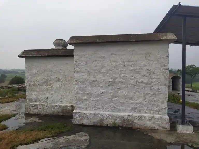 Arulmigu Thandayudhapaniswamy Temple, Sozhapandiyapuram - 605751 அருள்மிகு தண்டாயுதபாணிசுவாமி திருக்கோயில், Sozhapandiyapuram - 605751, Kallakurichi - Ancient Temple Architecture and History Image 3