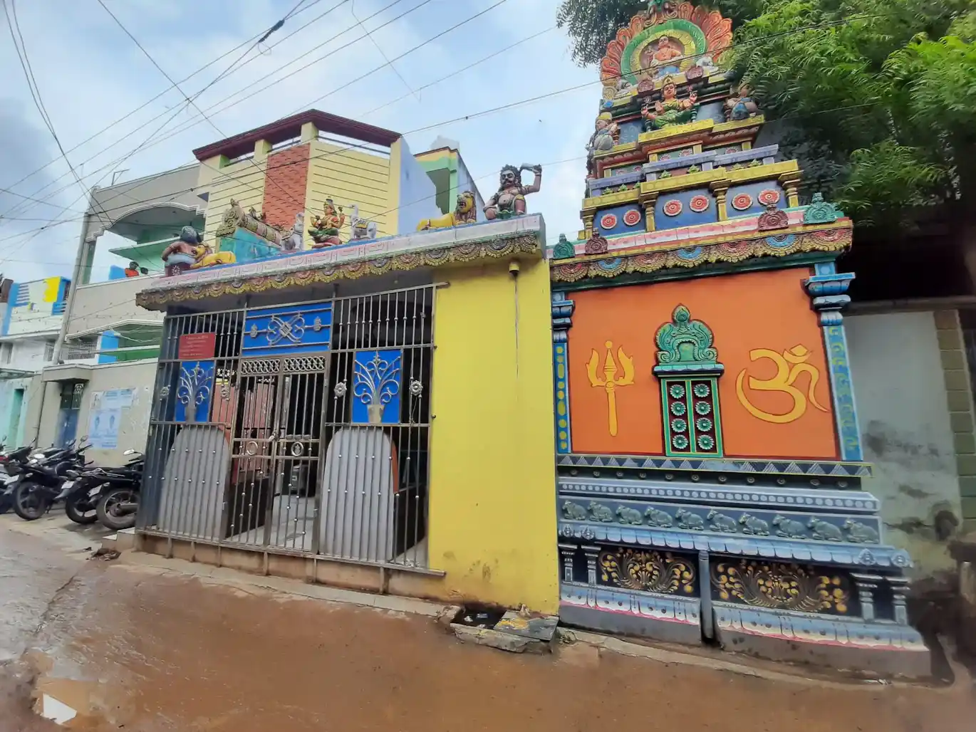 Arulmigu Thangamman And Kanthariamman Temple, Tirunelveli - 627006 அருள்மிகு தங்கம்மன் மற்றும் காந்தாரியம்மன் திருக்கோயில், Tirunelveli - 627006, Tirunelveli - Ancient Temple Architecture and History Image 2