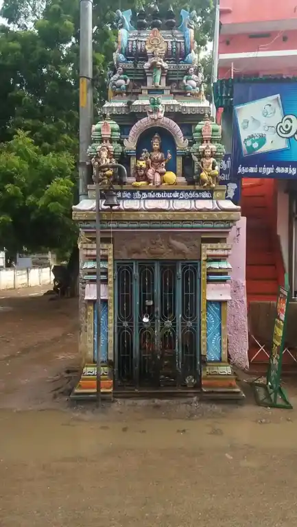 Arulmigu Thangamman Temple, Sindhupoondurai, Sindhupoondurai - 627001 அருள்மிகு தங்கம்மன் திருக்கோயில், சிந்துபூந்துறை, சிந்துபூந்துறை - 627001, Tirunelveli - Ancient Temple Architecture and History Image 2