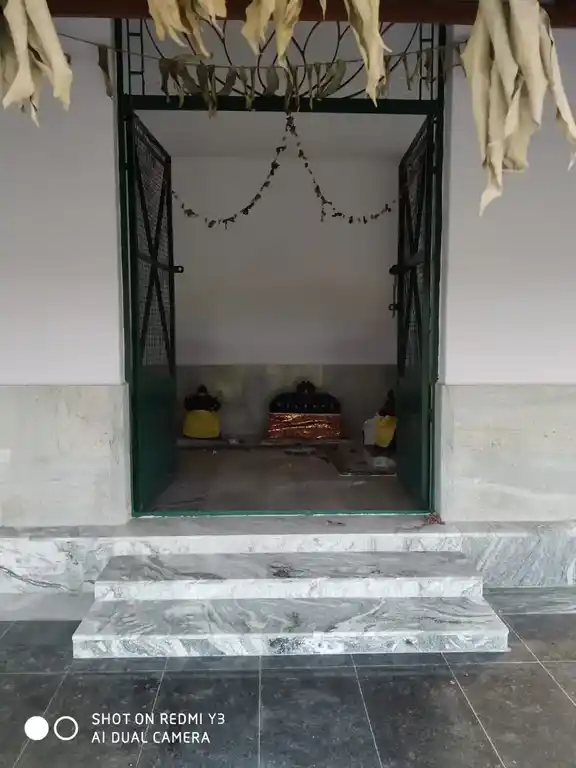 Arulmigu Thannasi Muniappan Temple, Elavamalai - 638316 Temple