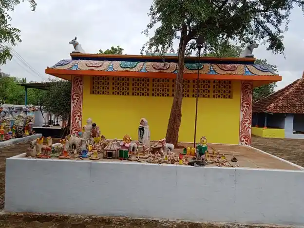 Arulmigu Thannasiappar Paramasivan Karupparaayan Temple, Pachapalayam, Annur - 641107 அருள்மிகு &nbsp;தன்னாசியப்பர் &nbsp;பரமசிவன் &nbsp;கருப்பராயன் &nbsp;திருக்கோயில் &nbsp;, Pachapalayam, Annur - 641107, Coimbatore - Ancient Temple Architecture and History Image 9