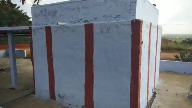 Arulmigu Thanneerkattuperumal Temple, Veerachipalayam - 637303 அருள்மிகு தண்ணீர்காட்டுப்பெருமாள் திருக்கோயில், வீரசிப்பாளையம் - 637303, Salem - Ancient Temple Architecture and History Image 4