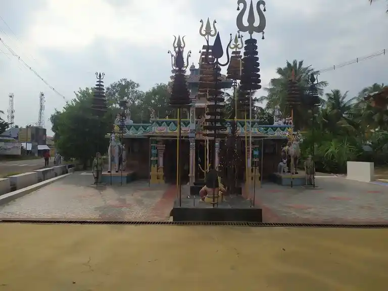 Arulmigu Thanneerpandal Mahamuneeswarar Temple, Varagurampatty - 637211