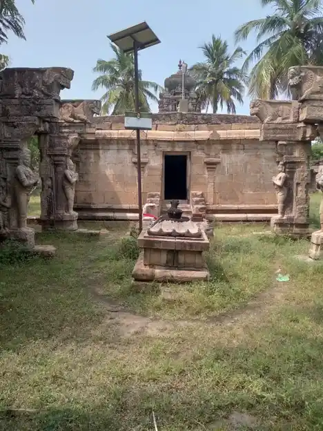 Arulmigu Thanthondreeswarar Temple, Idaiyathur, Ponnamaravathi Taluk - 622002 அருள்மிகு தான்தோன்றீஸ்வரர் திருக்கோயில், இடையாத்தூர், பொன்னமராவதி வட்டம் - 622002, Pudukkottai - Ancient Temple Architecture and History Image 2
