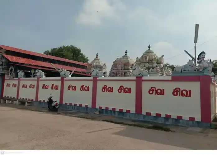 Arulmigu Thanthondreeswarar Temple, Vallipuram - 637003 அருள்மிகு தான்தோன்றீஸ்வரர் திருக்கோயில், பரமத்தி வேலுர் மெயின் ரோடு, Vallipuram - 637003, Namakkal - Ancient Temple Architecture and History Image 2