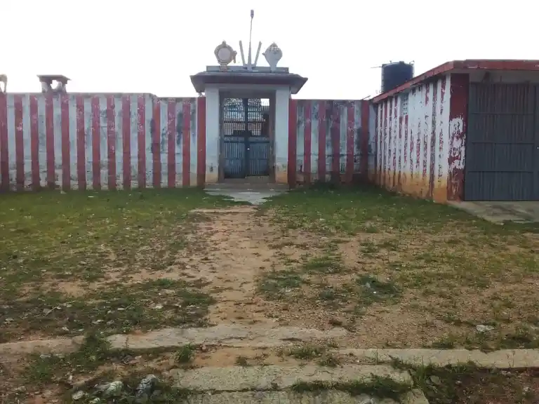 Arulmigu Thanthonreeswarar And Varatharajaperumal Temple, Sundaram - 622401 அருள்மிகு தான்தோன்றீஸ்வரர் திருக்கோயில், Sundaram - 622401, Pudukkottai - Ancient Temple Architecture and History Image 7