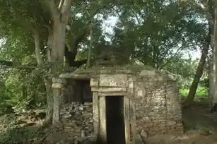 Arulmigu Thanthonriamman Temple, P.Kuttipalayam, Bhavani - 638312 Arulmigu Thanthonriamman Temple, P.Kuttipalayam, Bhavani - 638312, Erode - Ancient Temple Architecture and History Image 2
