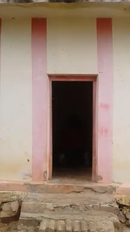 Arulmigu Tharmar Temple, Kombai - 625522