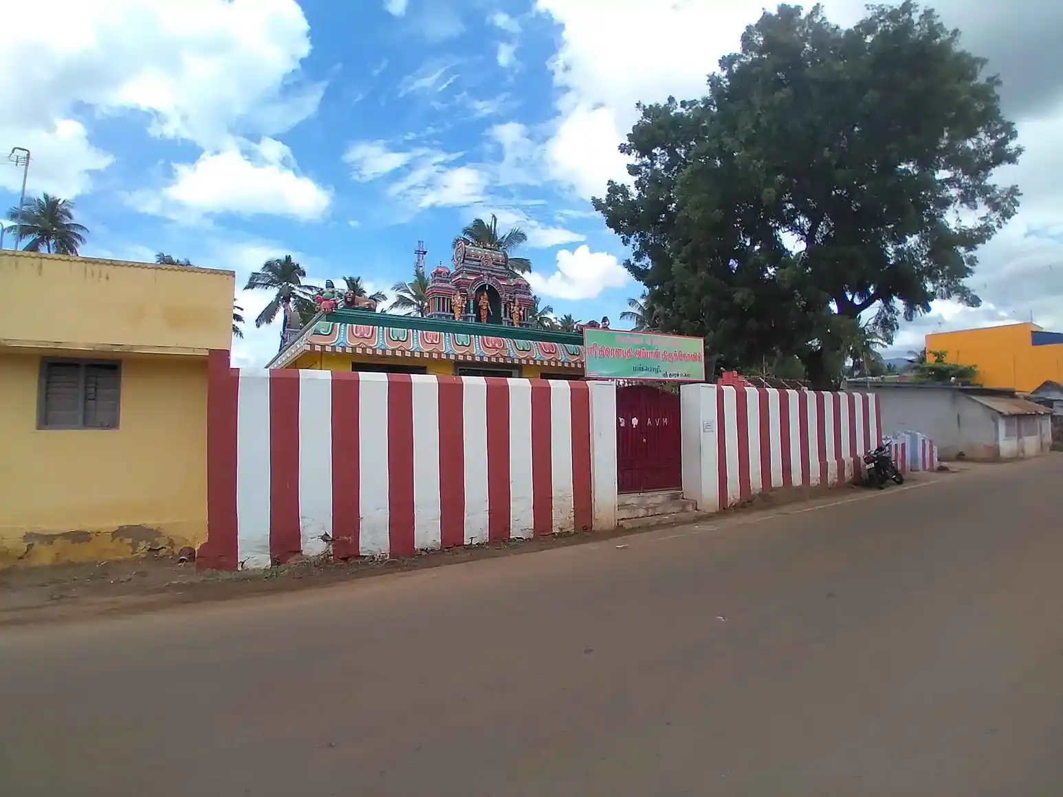 Arulmigu Tharmar Temple, Thirumali Temple, Panpoli - 627807 அருள்மிகு தர்மர் திருக்கோயில், Thirumali Temple, Panpoli - 627807, Tenkasi - Ancient Temple Architecture and History Image 2