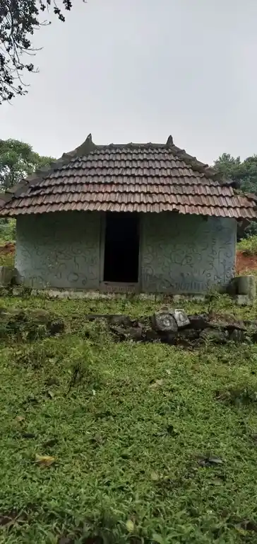 Arulmigu Tharmarajar Temple, Gundur Nadu - 637411 Arulmigu Tharmarajar Temple, Gundur Nadu - 637411, Namakkal - Ancient Temple Architecture and History Image 2