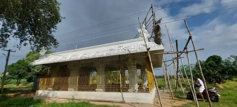 Arulmigu Tharmarajar Temple, Melveeranam - 632505 அருள்மிகு தர்மராஜர் திருக்கோயில், மேல்வீராணம் - 632505, Ranipet - Ancient Temple Architecture and History Image 2
