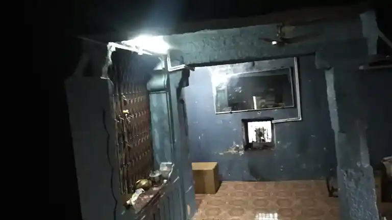 Arulmigu Tharmeswarar Temple, Arunkundram - 632509 அருள்மிகு தர்மேஸ்வரர் திருக்கோயில், அருங்குன்றம் - 632509, Ranipet - Ancient Temple Architecture and History Image 11