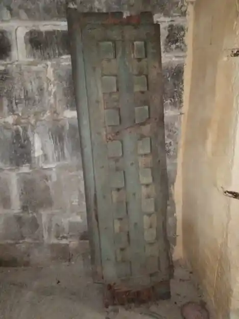 Arulmigu Thatheeswarar Temple, Kalathur - 632531 அருள்மிகு தாத்தீஸ்வரர் திருக்கோயில், களத்தூர் - 632531, Ranipet - Ancient Temple Architecture and History Image 5