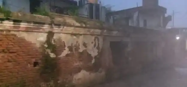 Arulmigu Thathu Gurusamy Madam, Inside The Village, Periyapalayam - 601102 Arulmigu Thathu Gurusamy Madam, Inside The Village, Periyapalayam - 601102, Tiruvallur - Ancient Temple Architecture and History Image 5