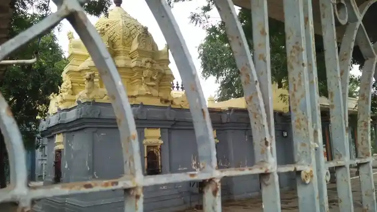 Arulmigu Thazhuva Kolundeeswarar Temple, Inside The Village, Pakkam - 602001 அருள்மிகு தழவக்கொழுந்தீஸ்வரர் திருக்கோயில், Inside The Village, Pakkam - 602001, Tiruvallur - Ancient Temple Architecture and History Image 3