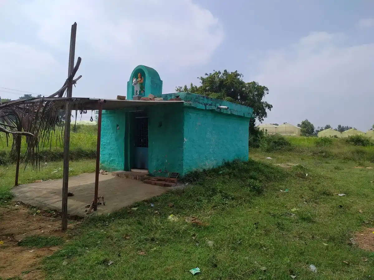 Arulmigu Thedu Karagam Temple, Muthnahalli - 635107 அருள்மிகு தேடு கரகம் திருக்கோயில், Muthnahalli - 635107, Krishnagiri - Ancient Temple Architecture and History Image 4