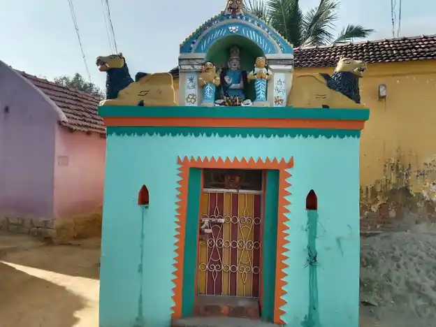 Arulmigu Thedukaragam Temple, Near Thalavaipalli Pond, Billanakuppam - 635115 அருள்மிகு தேடுகரகம் திருக்கோயில், Near Thalavaipalli Pond, Billanakuppam - 635115, Krishnagiri - Ancient Temple Architecture and History Image 2