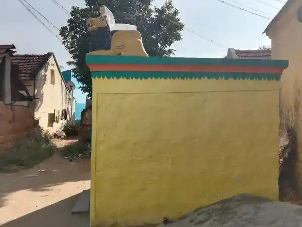 Arulmigu Thedukaragam Temple, Near Thalavaipalli Pond, Billanakuppam - 635115 அருள்மிகு தேடுகரகம் திருக்கோயில், Near Thalavaipalli Pond, Billanakuppam - 635115, Krishnagiri - Ancient Temple Architecture and History Image 4