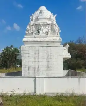 Arulmigu Thedukaragam Temple, Velampatti - 635204 Arulmigu Thedukaragam Temple, வேலம்பட்டி - 635204, Krishnagiri - Ancient Temple Architecture and History Image 3
