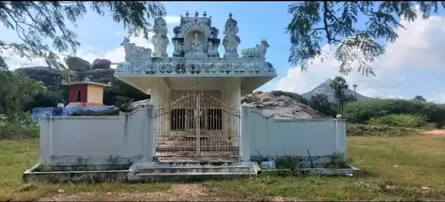 Arulmigu Thedukaragam Temple, Velampatti - 635204 Arulmigu Thedukaragam Temple, வேலம்பட்டி - 635204, Krishnagiri - Ancient Temple Architecture and History Image 4