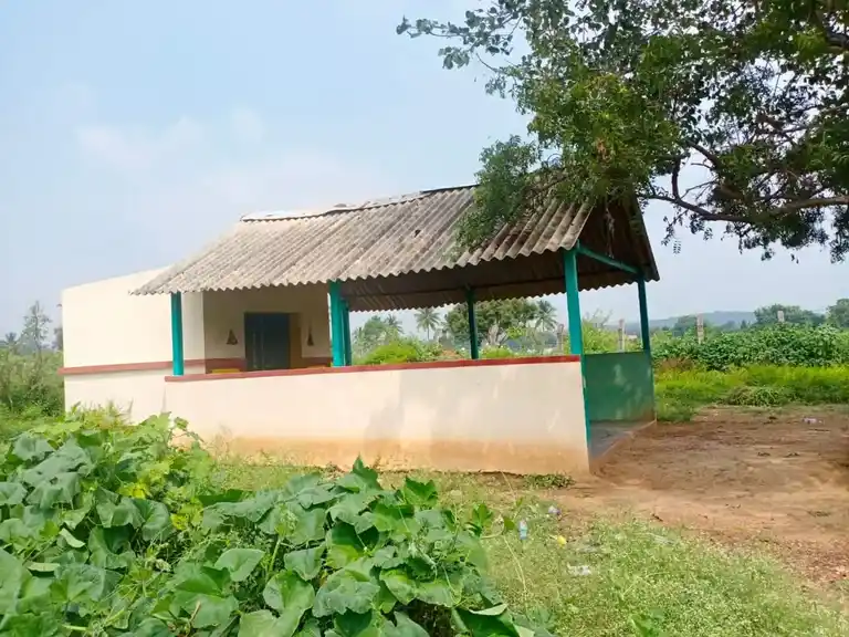 Arulmigu Theepanjiamman Temple, Baisuhalli - 635205 அருள்மிகு தீப்பாஞ்சியம்மன் திருக்கோயில், Baisuhalli - 635205, Dharmapuri - Ancient Temple Architecture and History Image 3