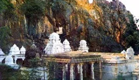 அருள்மிகு தீர்த்தகிரீஸ்வரர் திருக்கோவில், தீர்த்தமலை - 636906