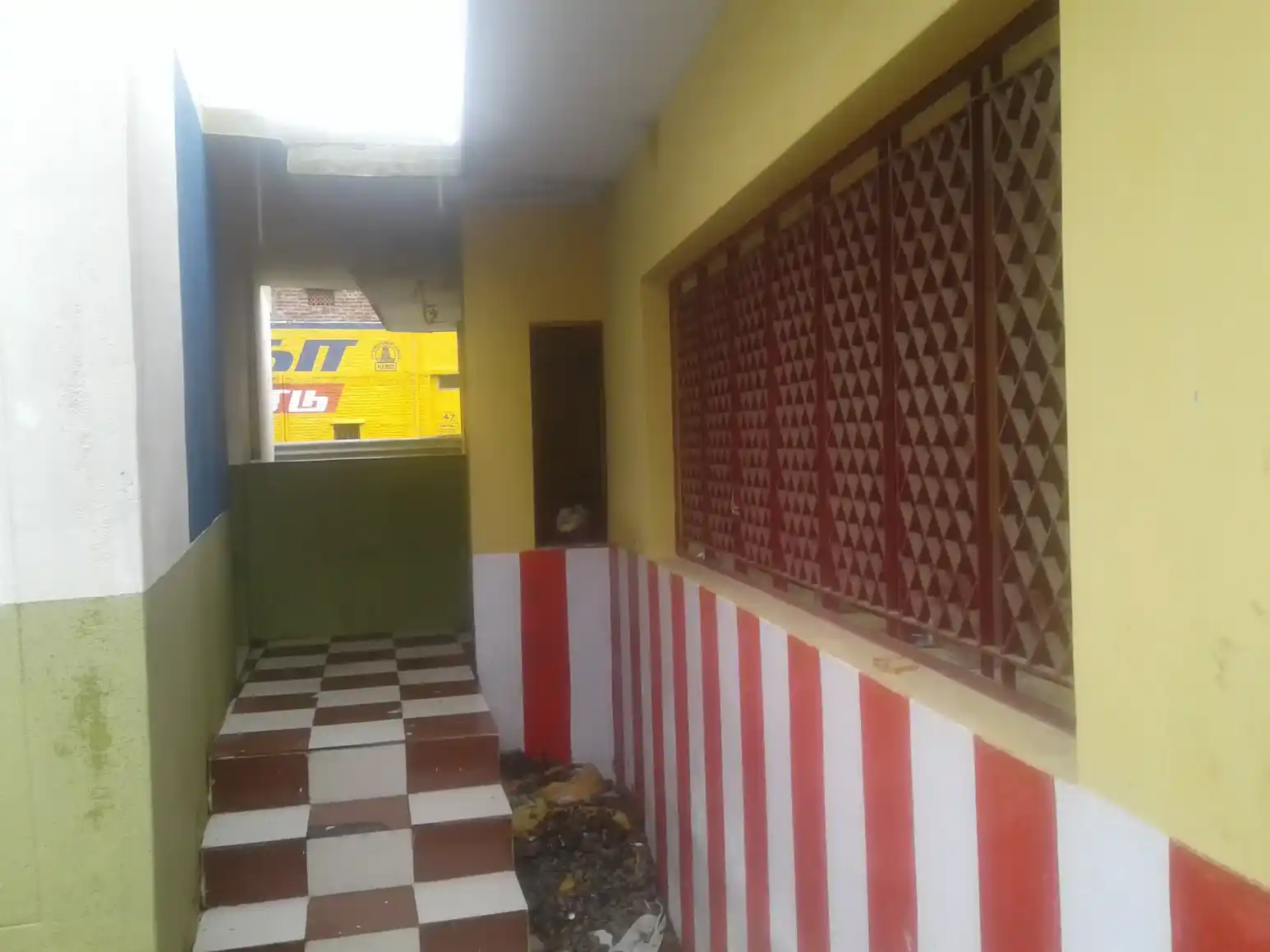 Arulmigu Theerthakarai Mariamman Temple, Sivagiri - 627755 அருள்மிகு தீர்த்தக்கரை மாரியம்மன் திருக்கோயில், Sivagiri - 627755, Tenkasi - Ancient Temple Architecture and History Image 4