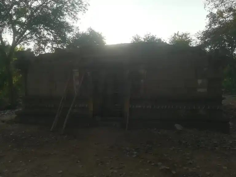 Arulmigu Theethagirieswarar Temple, Nerkunam - 604406 அருள்மிகு தீர்த்தகிரீஸ்வரர் திருக்கோயில், Nerkunam - 604406, Tiruvannamalai - Ancient Temple Architecture and History Image 2